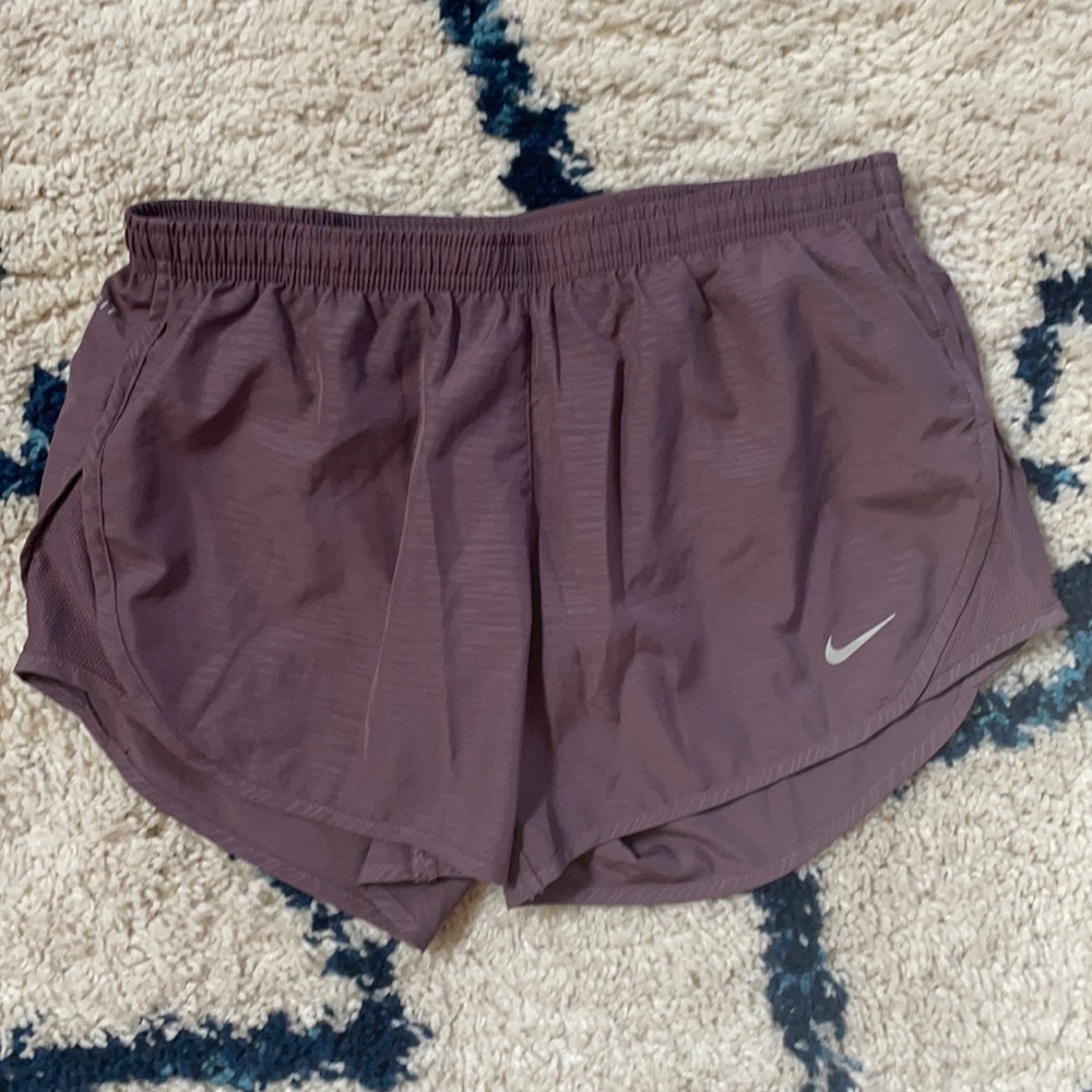 Nike women’s workout shorts